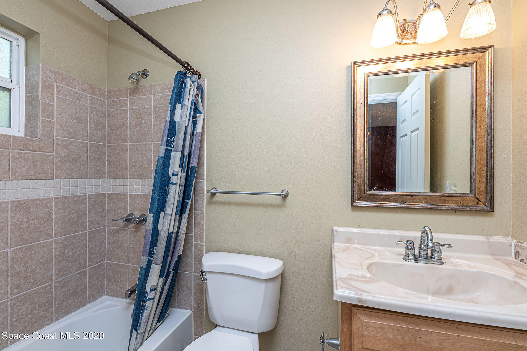 424 Rock Pit Road Titusville, FL 32796 - Photo 9 of 19 Primary Bathroom