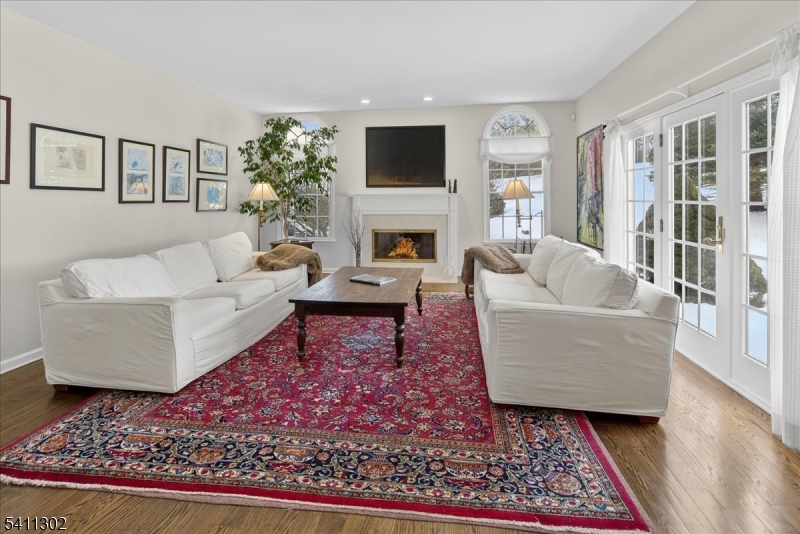 9 Winged Foot Court Skillman, NJ 08558 - Photo 16 of 35