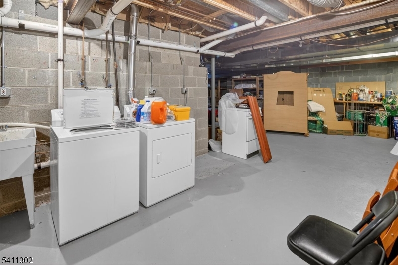 9 Winged Foot Court Skillman, NJ 08558 - Photo 23 of 35