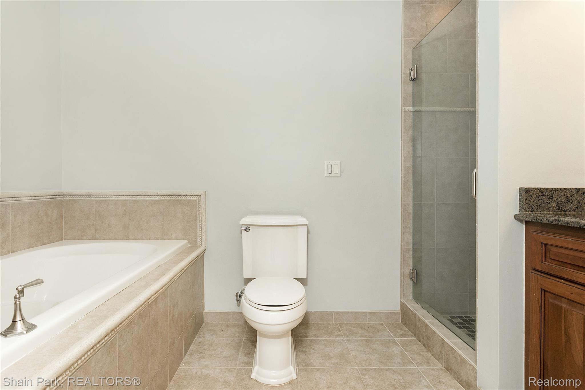 202 Walnut Boulevard Rochester, MI 48307 - Photo 20 of 39 Walnut-20.jpg