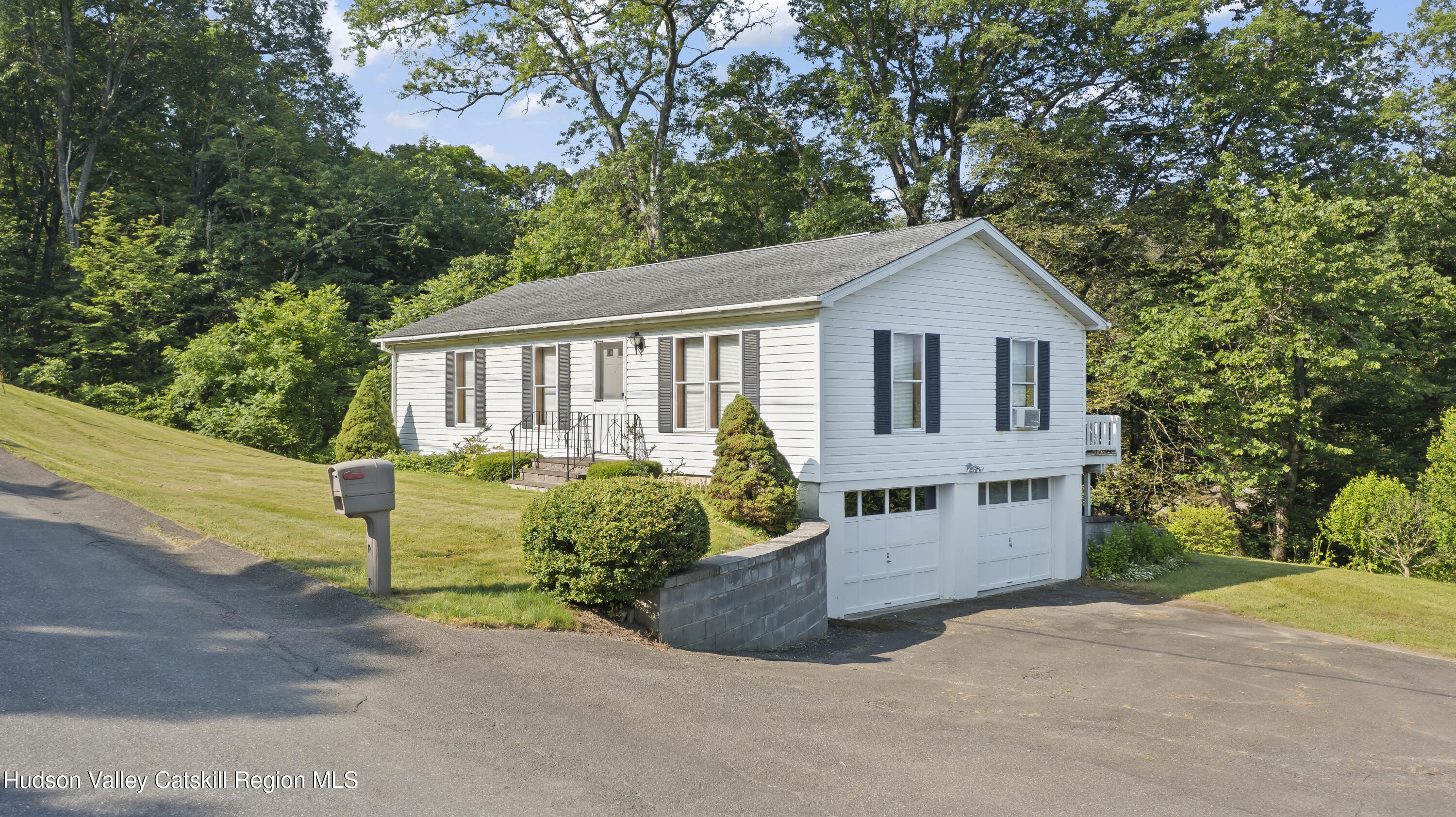 41 Cheviot Road Germantown, NY 12526 - Photo 2 of 28 DJI_0630 (1)