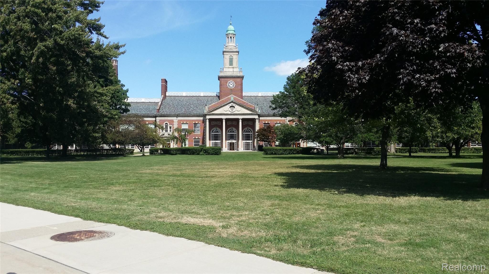 338 Ridge Road Grosse Pointe, MI 48236 - Photo 52 of 54 High School