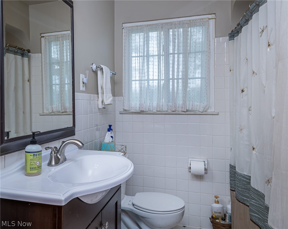36795 Chester Road Avon, OH 44011 - Photo 12 of 19 Gallery Image 12