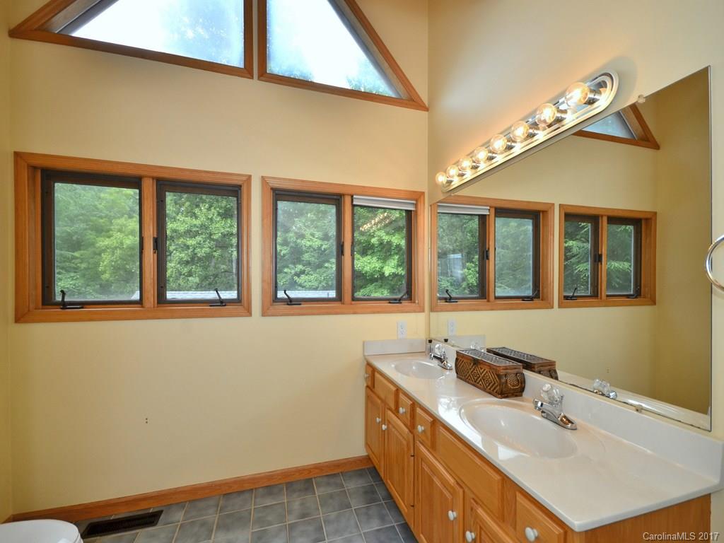 1233 Old Fort Road Fairview, NC 28730 - Photo 11 of 18 Gallery Image 11