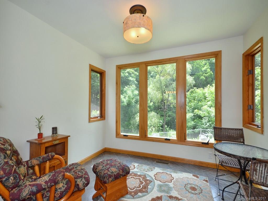 1233 Old Fort Road Fairview, NC 28730 - Photo 6 of 18 Gallery Image 6