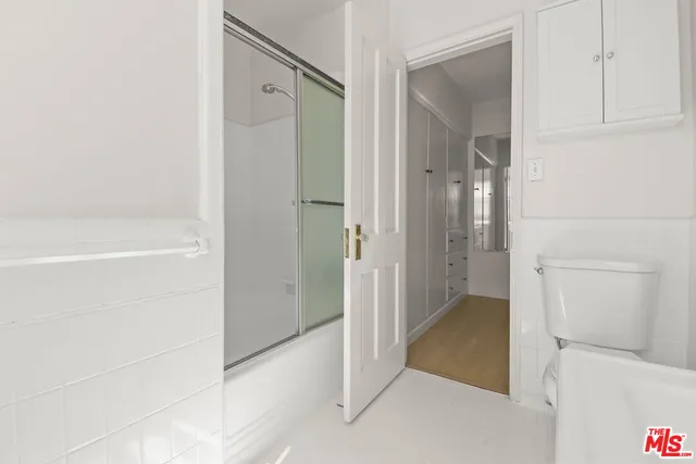 $2,400 | 186 North Clark Drive, Beverly Hills, CA 90211