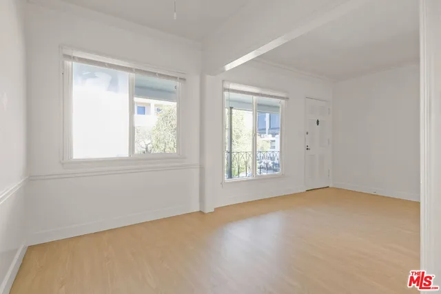 $2,400 | 186 North Clark Drive, Beverly Hills, CA 90211