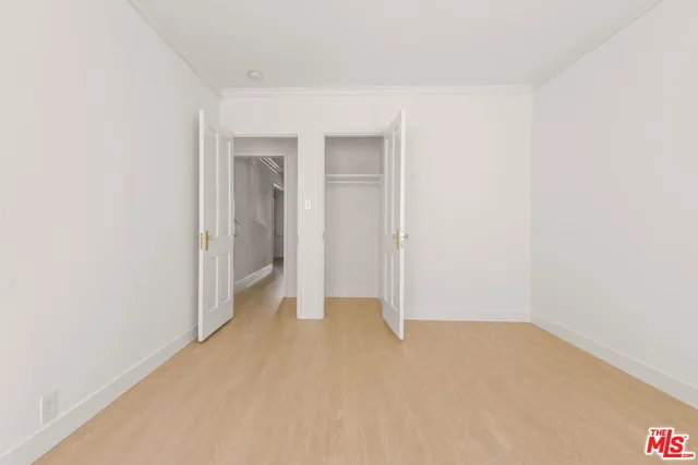 $2,400 | 186 North Clark Drive, Beverly Hills, CA 90211