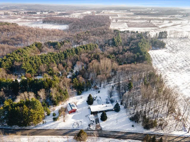 $339,900 | 2094 South 88th Avenue, Shelby, MI 49455