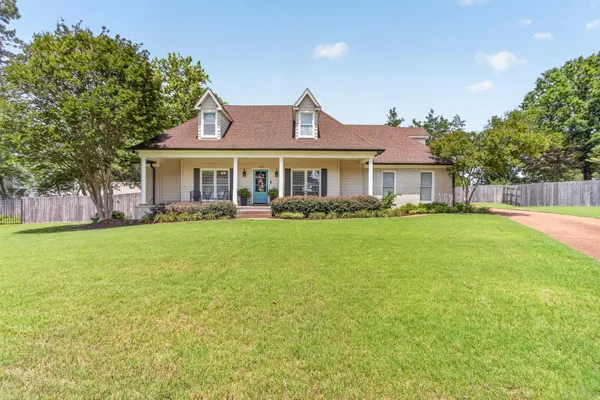 $458,900 | 1020 Copper Leaf Cove, Collierville, TN 38017