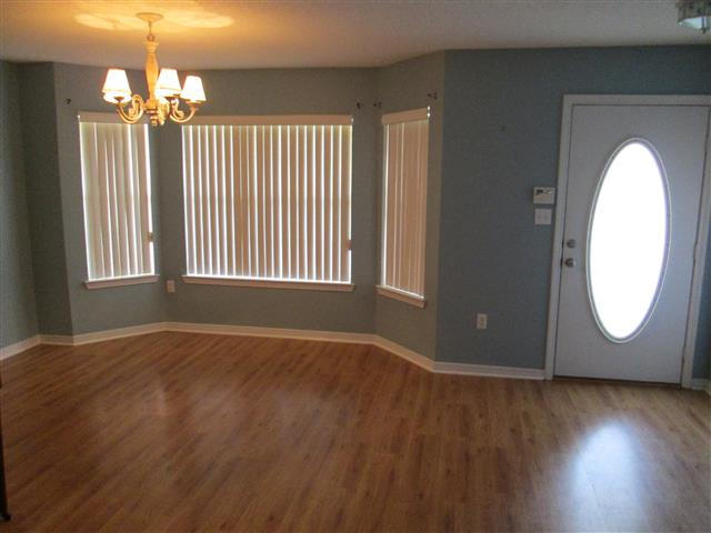 684 Randall Roberts Road Fort Walton Beach, FL 32547 - Photo 7 of 44 682 Randall Roberts_Dining Room