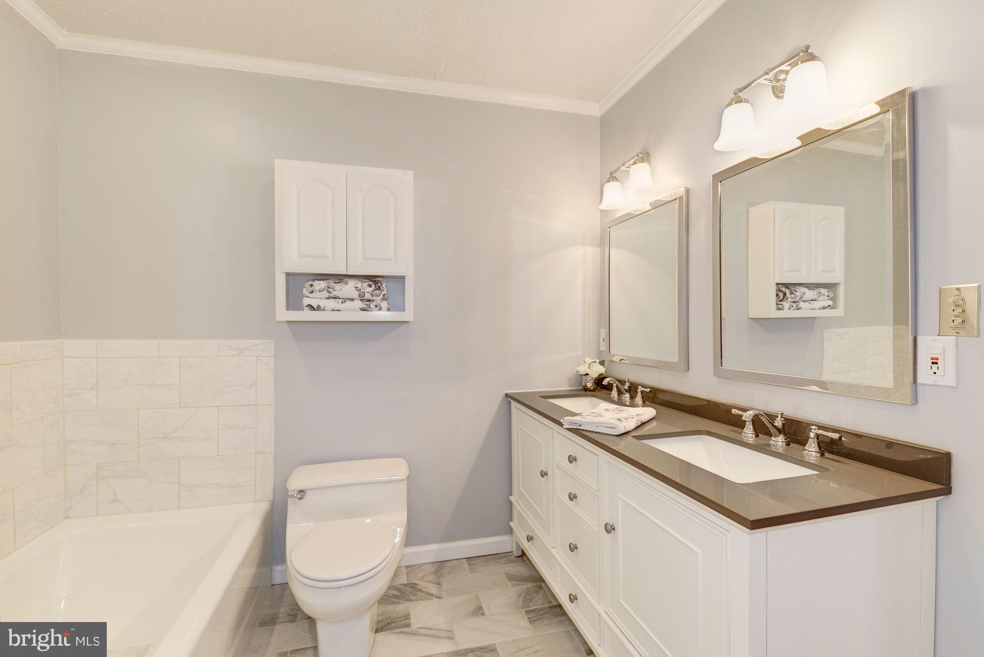 3881 Chain Bridge Road Fairfax, VA 22030 - Photo 12 of 23 Bath (Master)