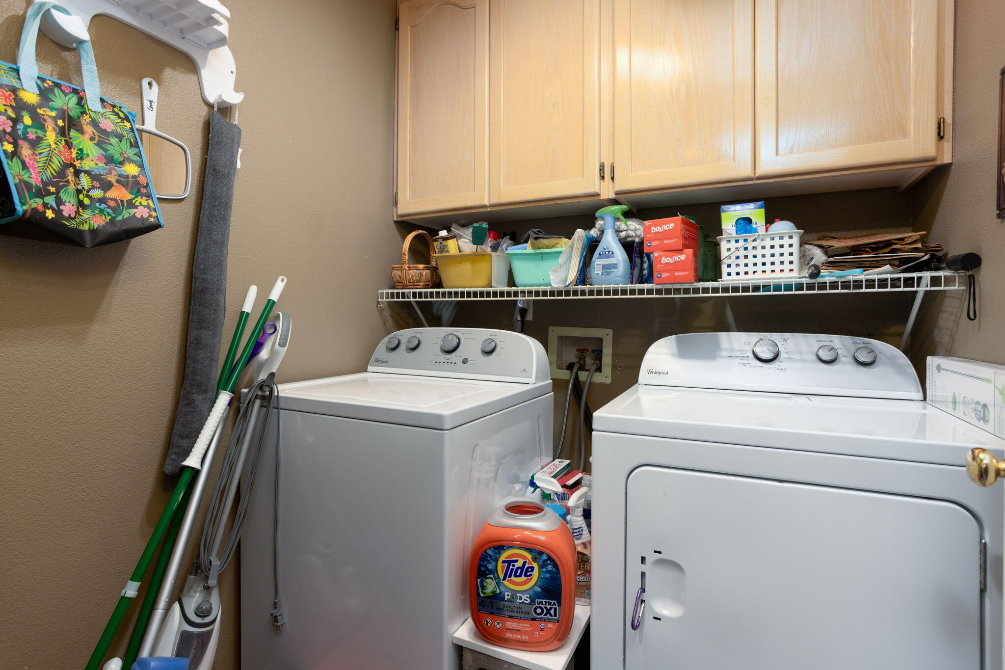 3375 Northeast Stonebrook Loop Bend, OR 97701 - Photo 14 of 27 a utility room with dryer and washer