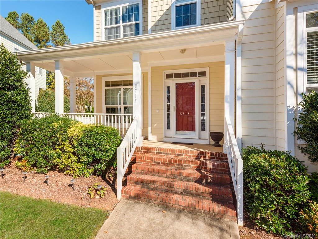 8715 Camberly Road Huntersville, NC 28078 - Photo 3 of 40 Gallery Image 3