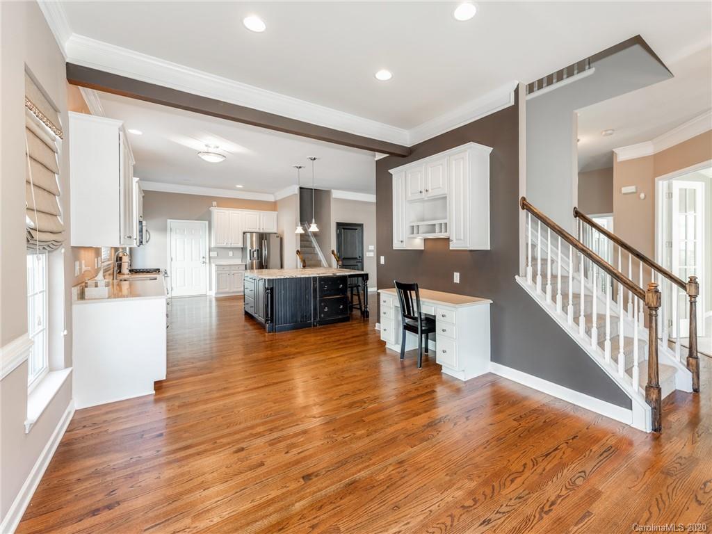 8715 Camberly Road Huntersville, NC 28078 - Photo 6 of 40 Gallery Image 6