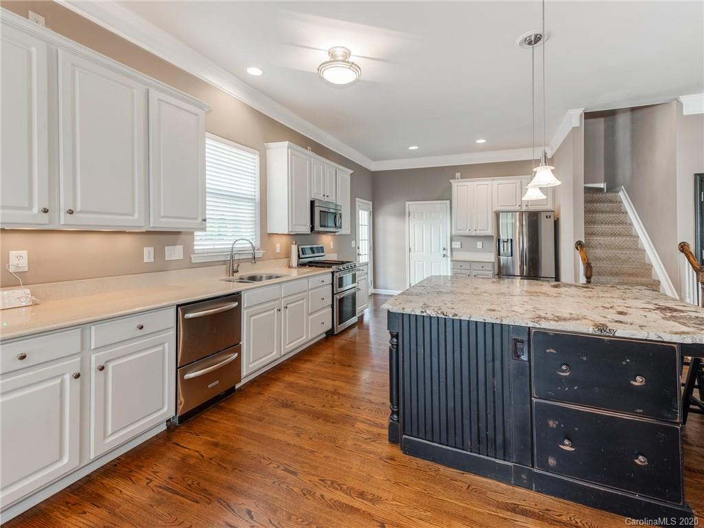 8715 Camberly Road Huntersville, NC 28078 - Photo 8 of 40 Gallery Image 8