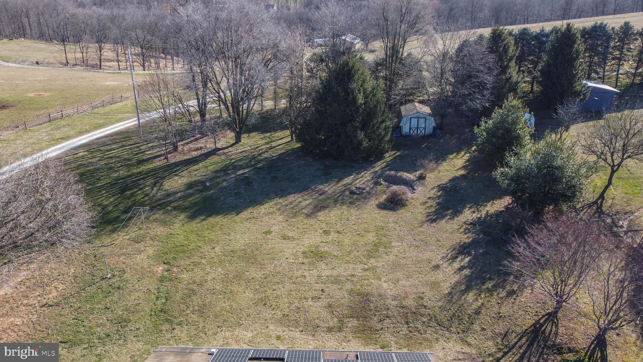 907 Richmond Road Windsor, PA 17366 - Photo 3 of 27