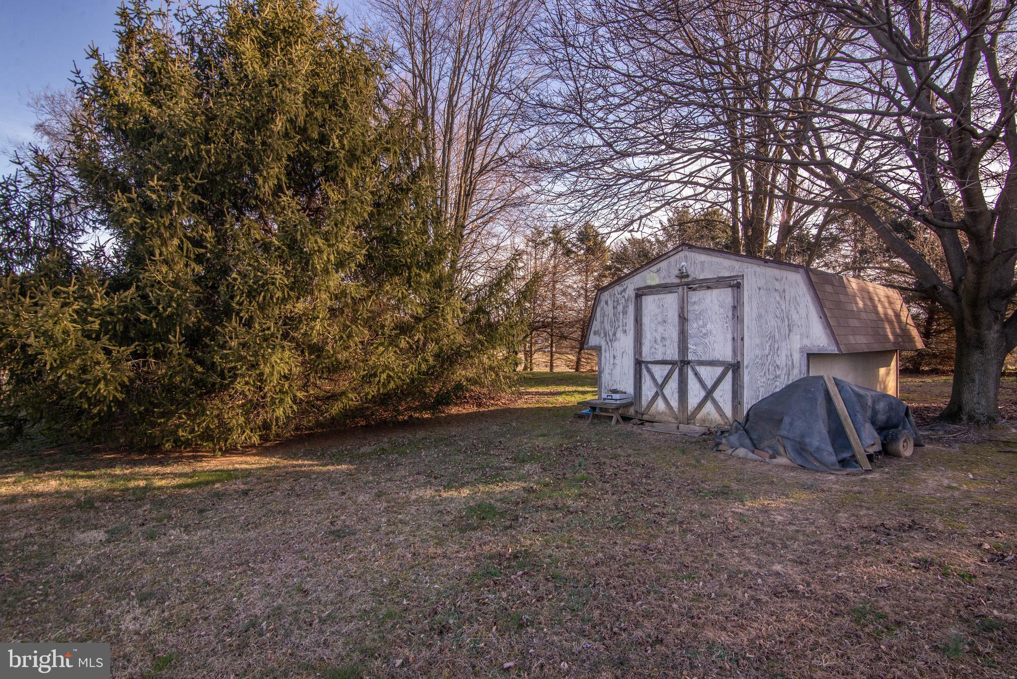 907 Richmond Road Windsor, PA 17366 - Photo 8 of 27