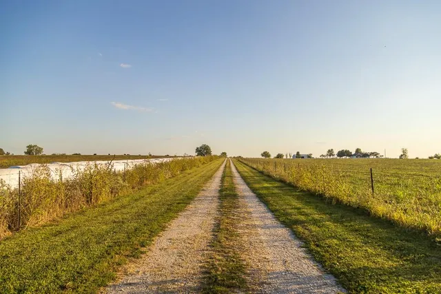 $515,000 | 800 Northwest 950 Road, Blairstown, MO 64726