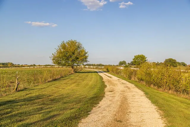 $515,000 | 800 Northwest 950 Road, Blairstown, MO 64726