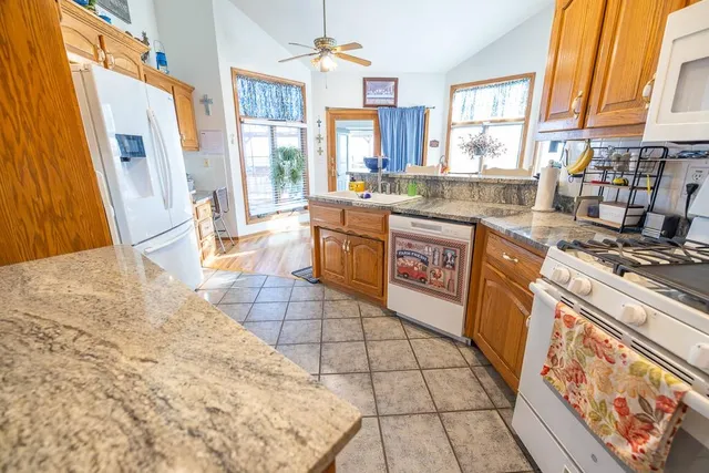 $515,000 | 800 Northwest 950 Road, Blairstown, MO 64726