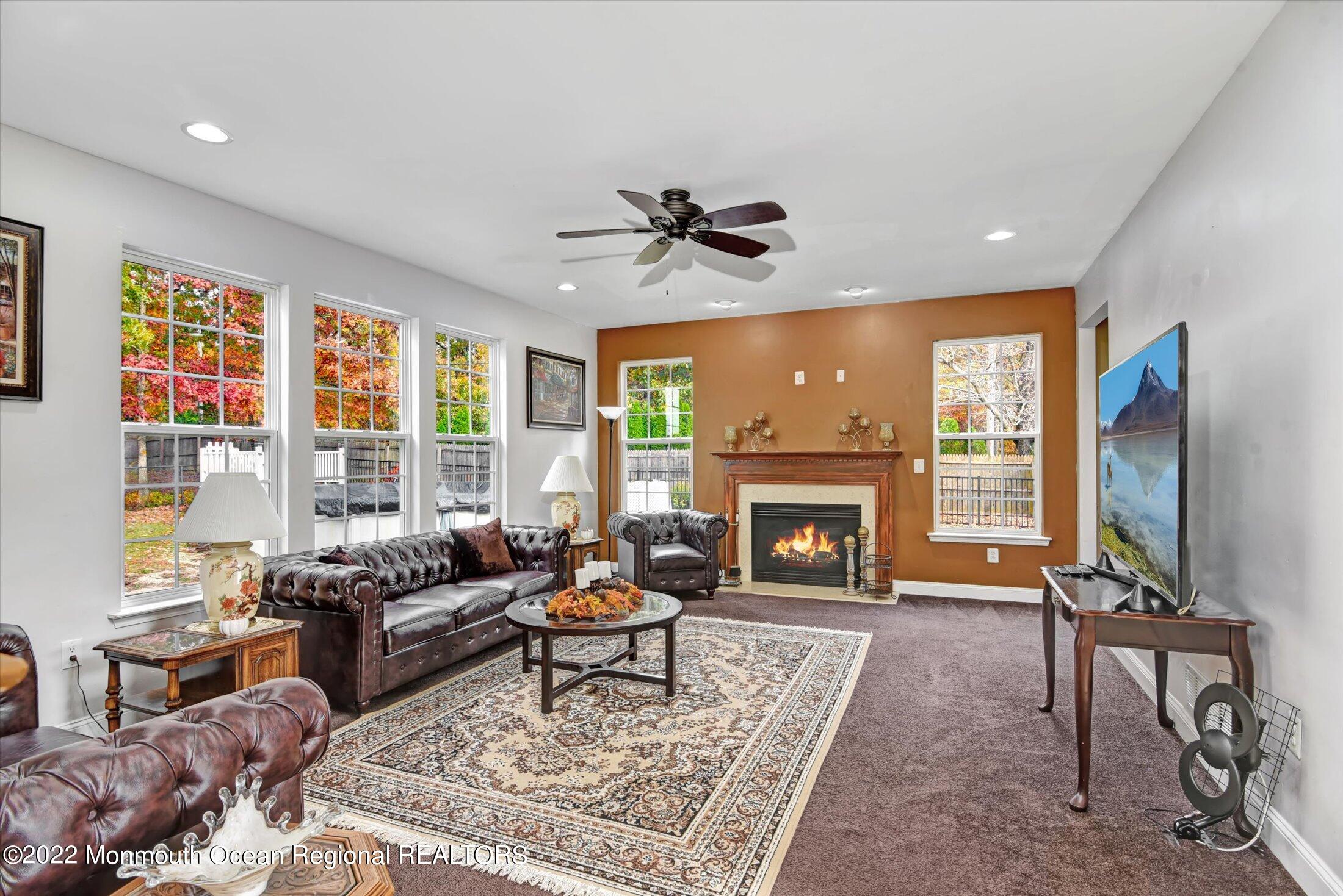 514 Cobain Road Jackson, NJ 08527 - Photo 11 of 30 08-Family Room