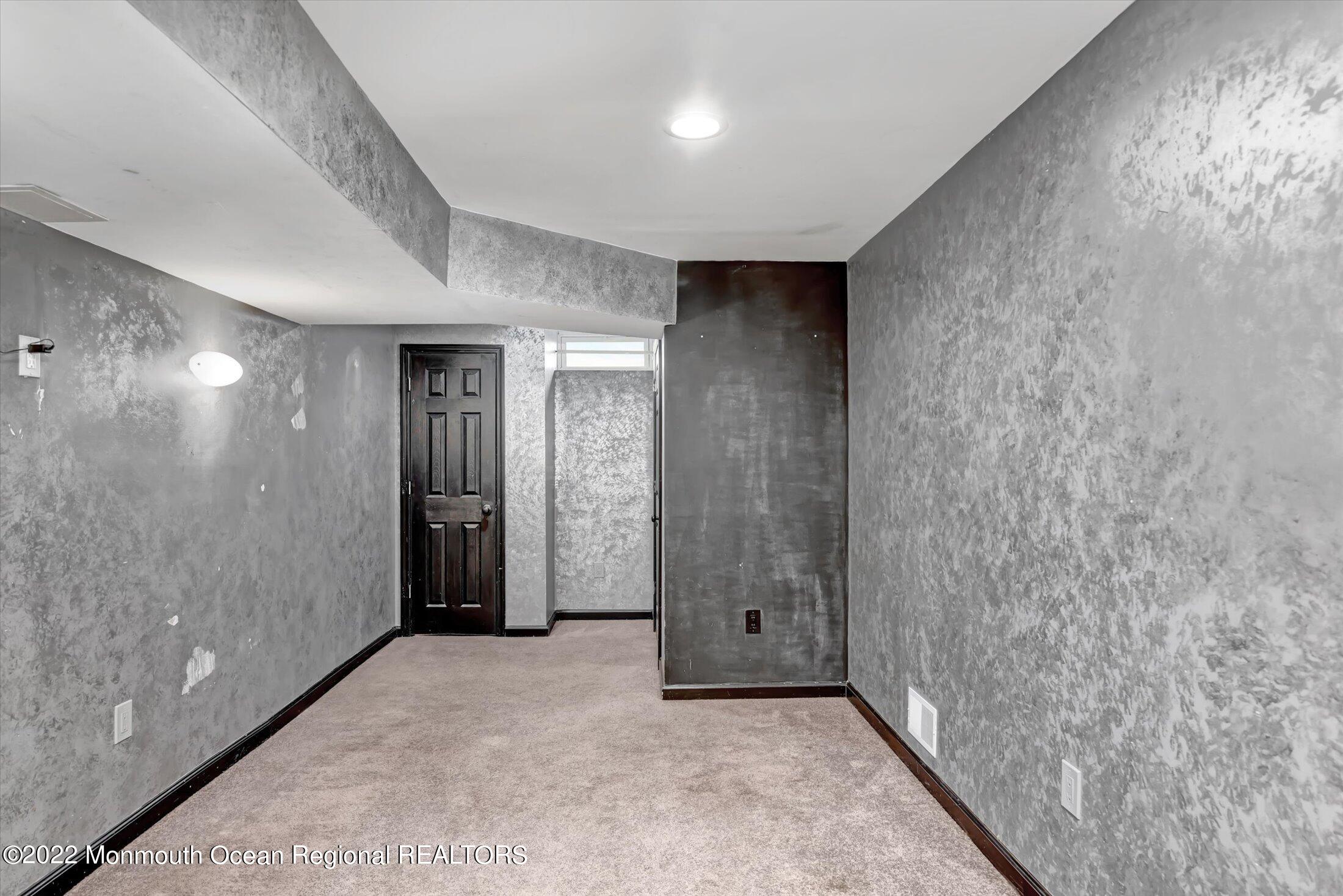 514 Cobain Road Jackson, NJ 08527 - Photo 21 of 30 29-Lower Level