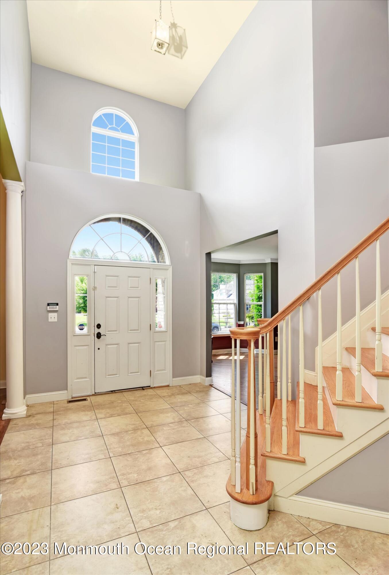 514 Cobain Road Jackson, NJ 08527 - Photo 5 of 30 04-Foyer
