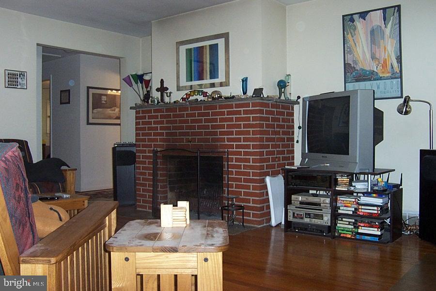 1567 Mt Gretna Road Elizabethtown, PA 17022 - Photo 4 of 24 Gallery Image 4