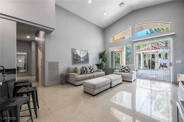 $5,995 | 1400 Castle Crest Drive, Las Vegas, NV 89117