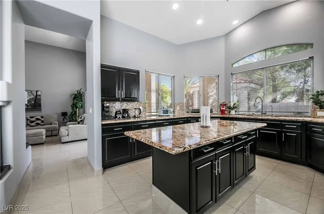 $5,995 | 1400 Castle Crest Drive, Las Vegas, NV 89117