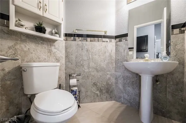 $5,995 | 1400 Castle Crest Drive, Las Vegas, NV 89117
