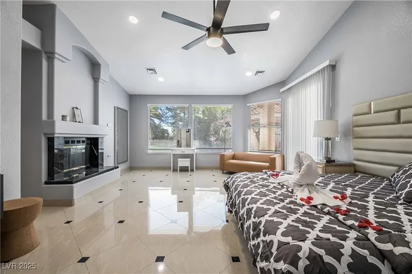 $5,995 | 1400 Castle Crest Drive, Las Vegas, NV 89117