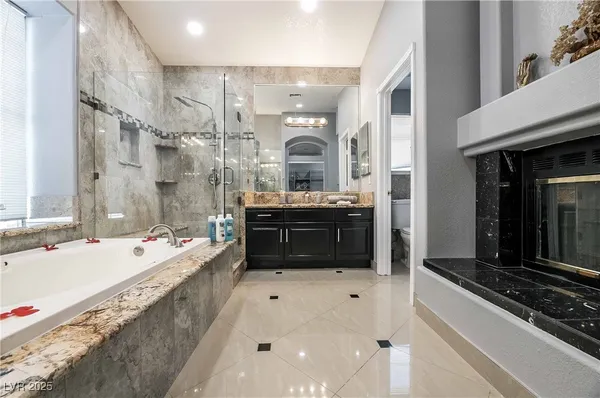 $5,995 | 1400 Castle Crest Drive, Las Vegas, NV 89117