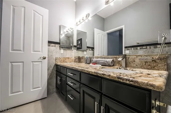 $5,995 | 1400 Castle Crest Drive, Las Vegas, NV 89117