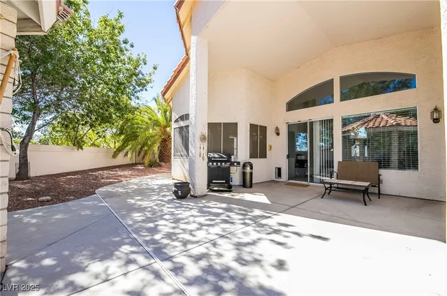 $5,995 | 1400 Castle Crest Drive, Las Vegas, NV 89117