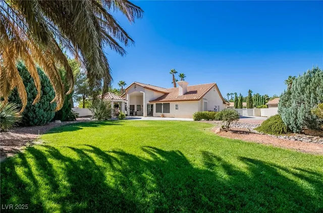 $5,995 | 1400 Castle Crest Drive, Las Vegas, NV 89117