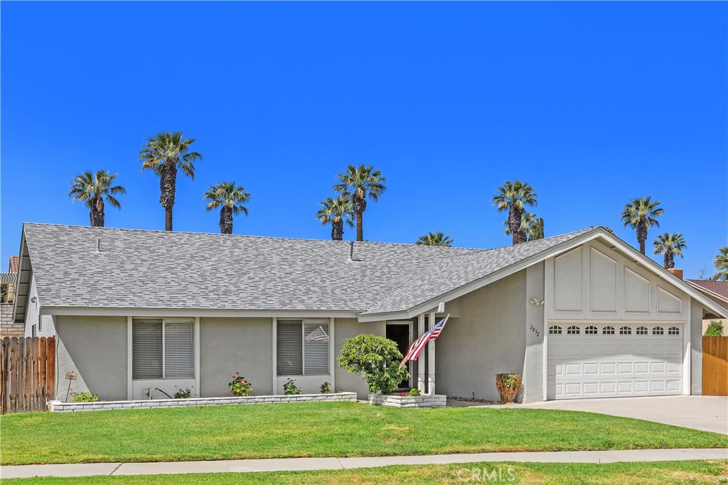 Welcome to 2832 Priscilla Street in Riverside's Victoria neighborhood.