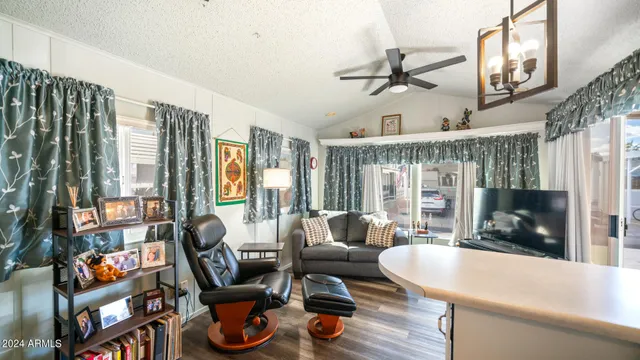 $110,000 | 690 Felspar Drive, Apache Junction, AZ 85119