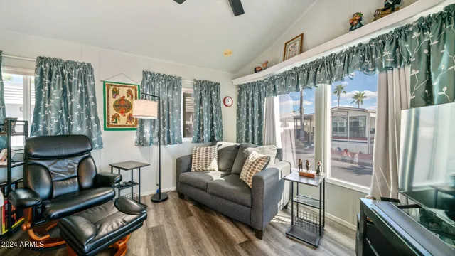 $110,000 | 690 Felspar Drive, Apache Junction, AZ 85119