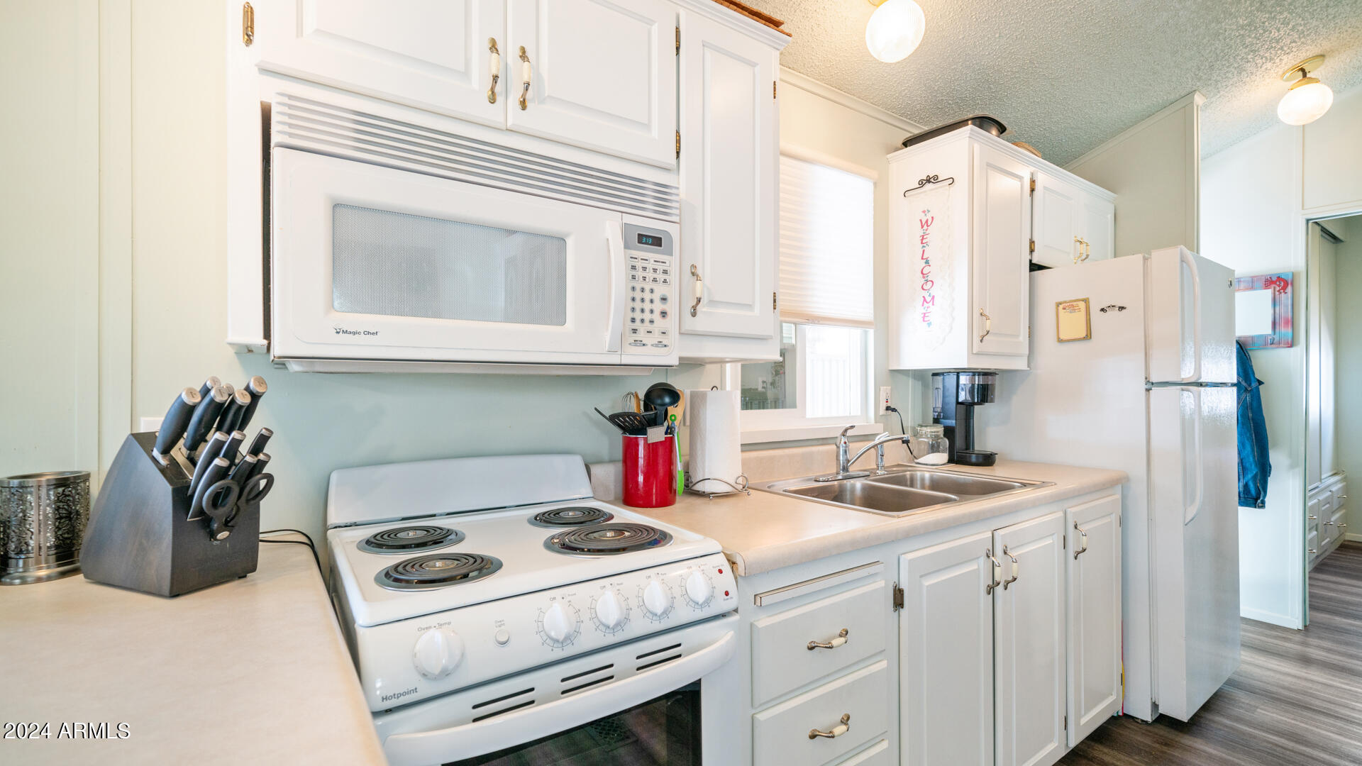 690 Felspar Drive Apache Junction, AZ 85119 - Photo 16 of 60 3710 S Goldfield Rd Lot 690 - 16