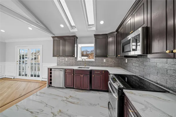 $899,000 | 480 Hopatcong Avenue, West Hempstead, NY 11552