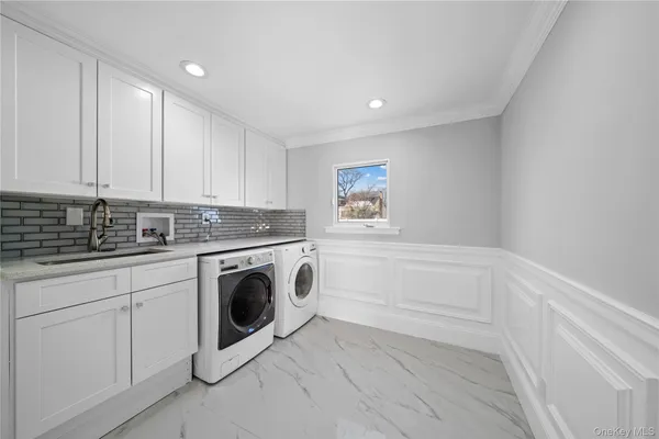 $899,000 | 480 Hopatcong Avenue, West Hempstead, NY 11552