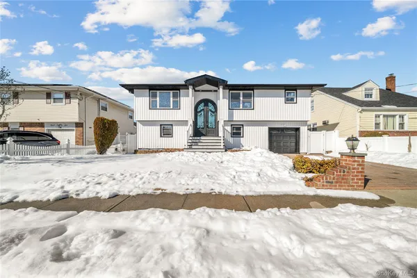 $899,000 | 480 Hopatcong Avenue, West Hempstead, NY 11552