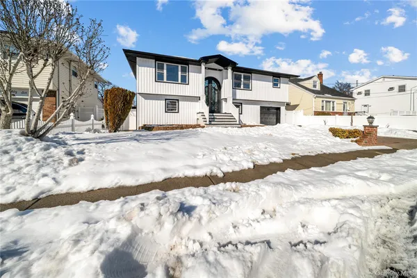 $899,000 | 480 Hopatcong Avenue, West Hempstead, NY 11552