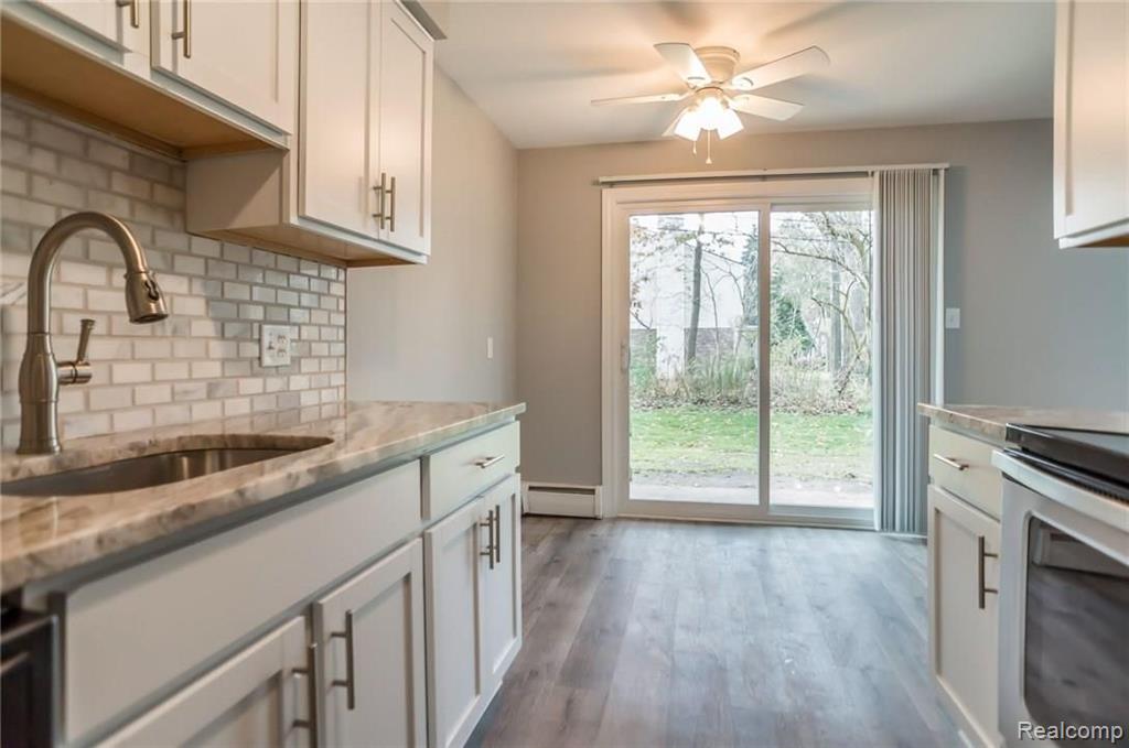 2173 Decker Road, Unit 45 Walled Lake, MI 48390 - Photo 5 of 15