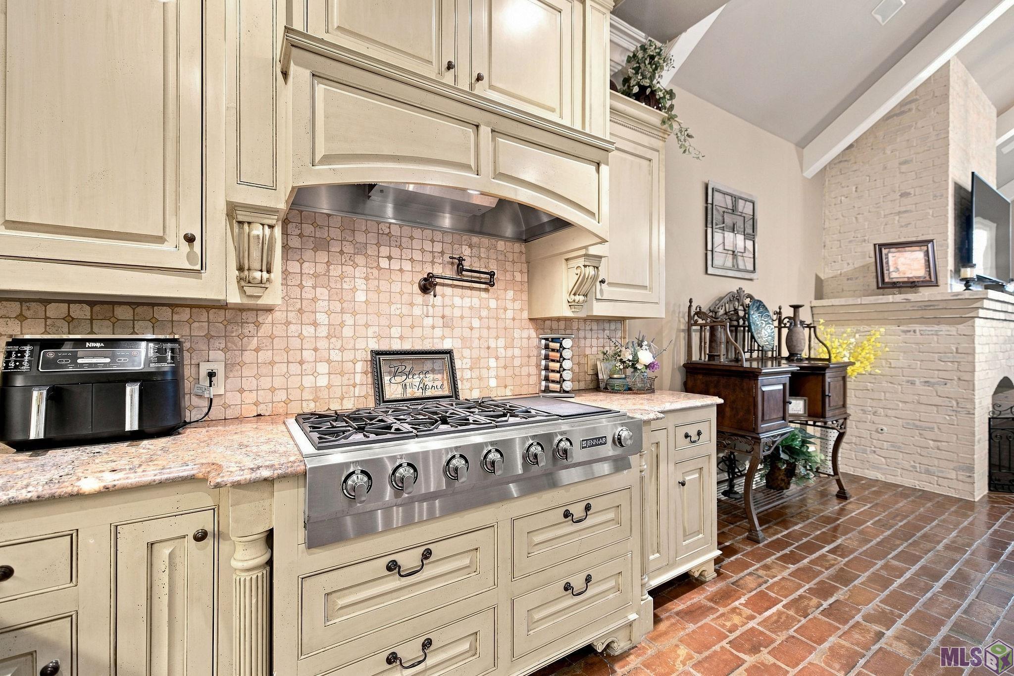 18764 Perkins Road Prairieville, LA 70769 - Photo 19 of 60 Gallery Image 19