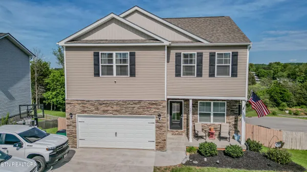 $387,400 | 1683 Pebblestone Court, Morristown, TN 37814