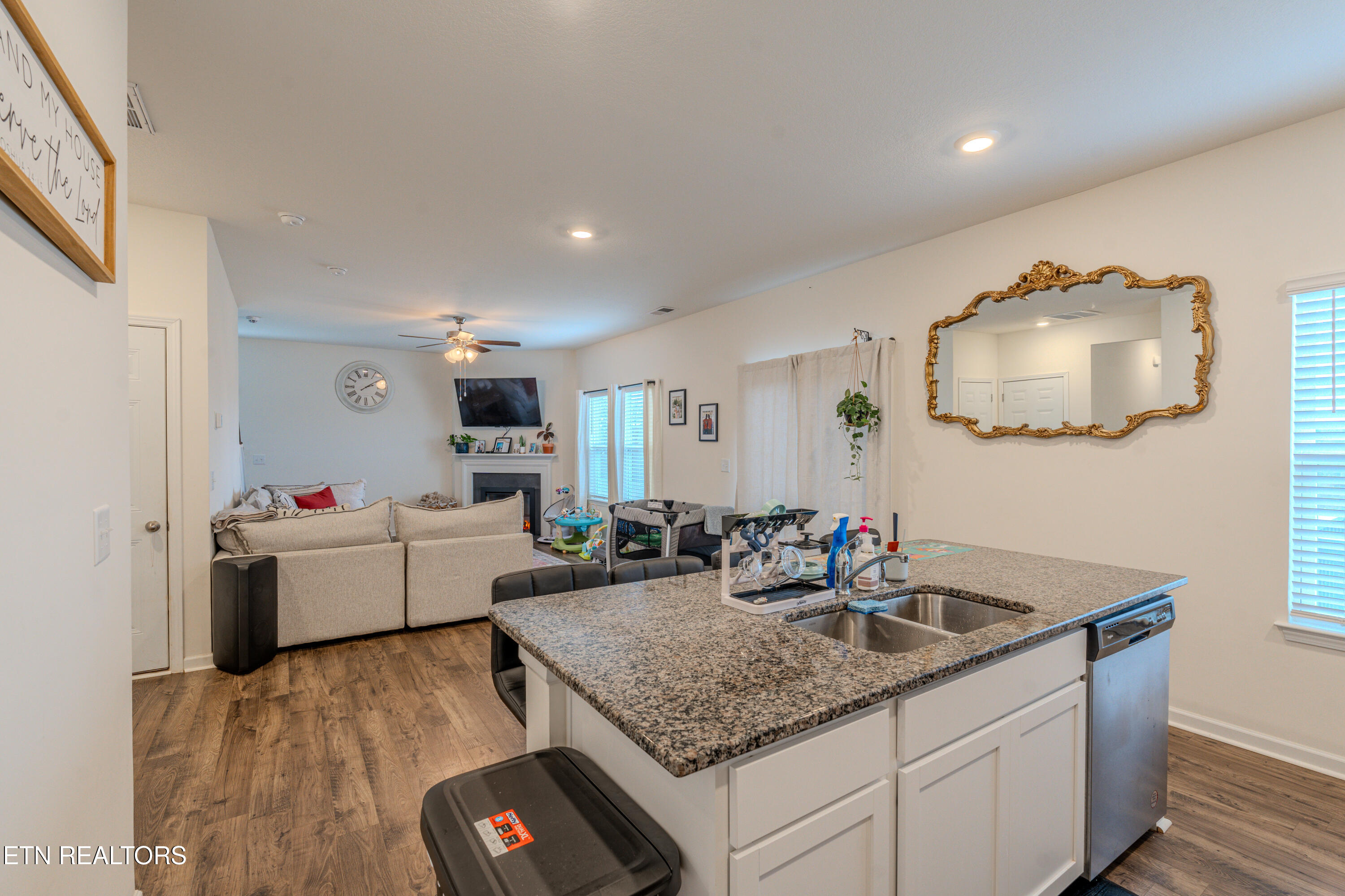 1683 Pebblestone Court Morristown, TN 37814 - Photo 13 of 39 20250108-20250108-DSC04556-HDR