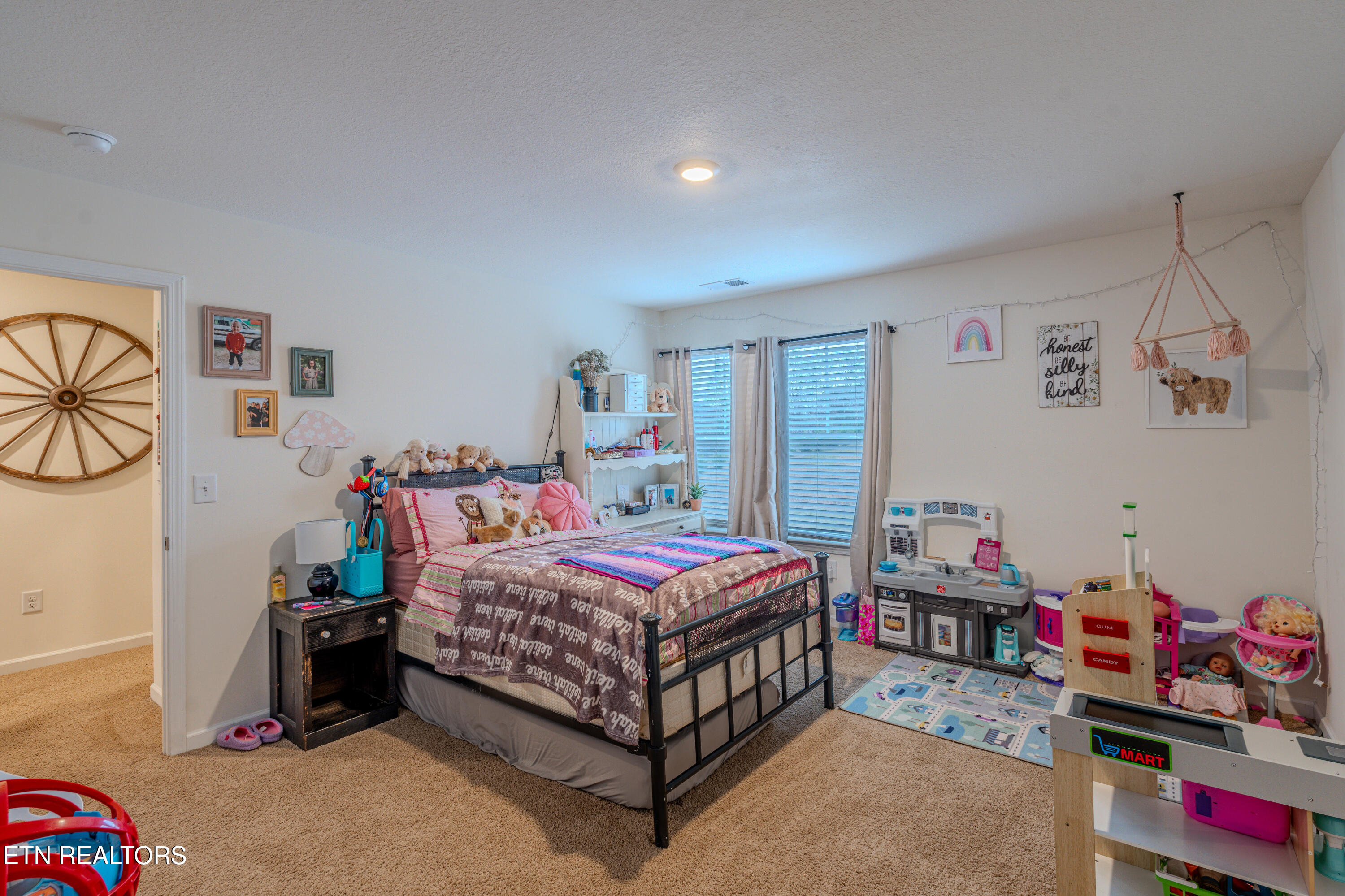 1683 Pebblestone Court Morristown, TN 37814 - Photo 21 of 39 20250108-20250108-DSC04616-HDR